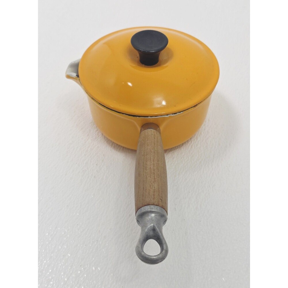 Vtg Le Creuset #14 Marigold Enameled Cast Iron Saucepan Lid Wood Handle Spout